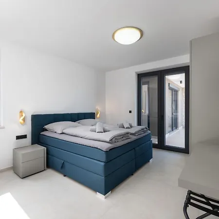 Pitana Villa