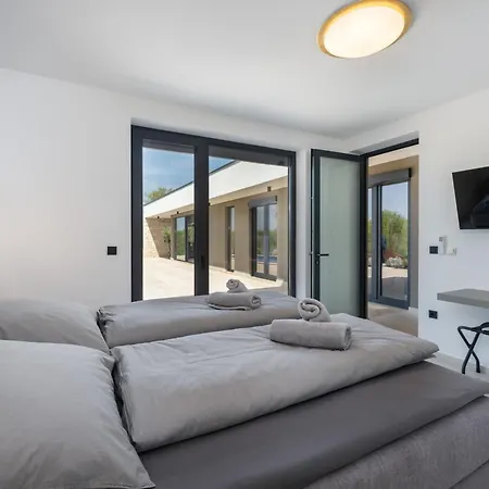 Pitana Villa